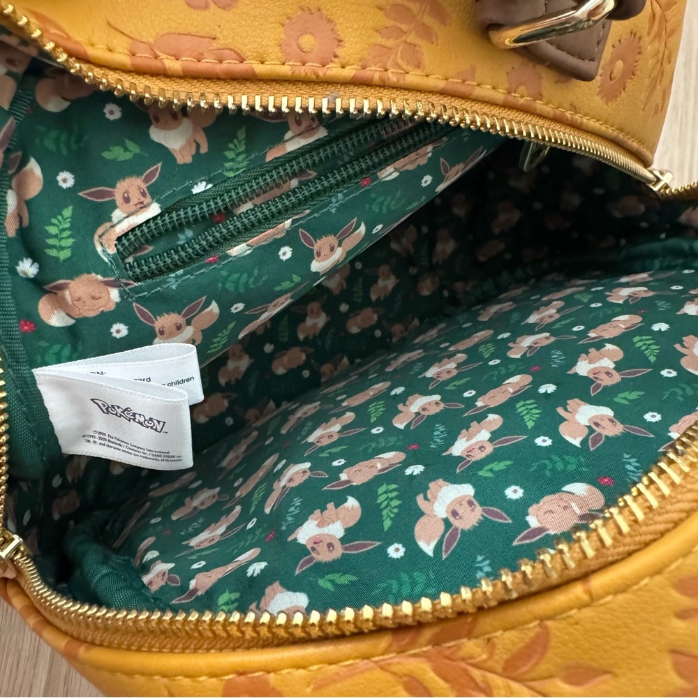 Loungefly Pokémon Eevee Mini Backpack nwot - Picture 7 of 7